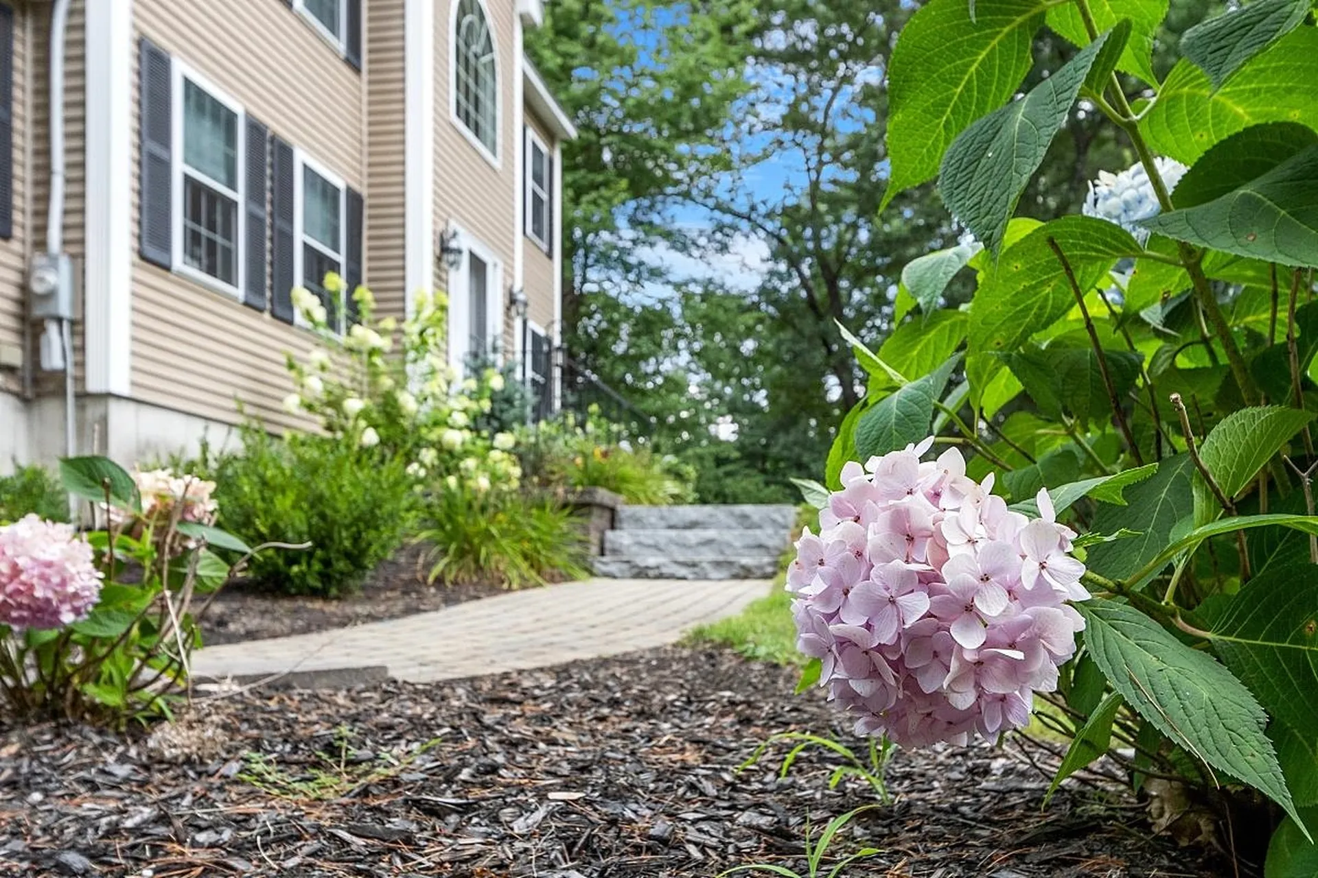 16 Sequoia Lane Plaistow NH 03865