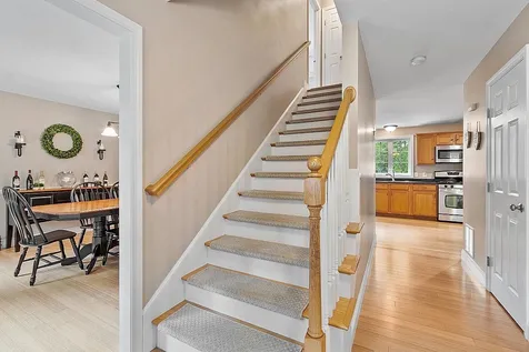 16 Sequoia Lane Plaistow NH 03865
