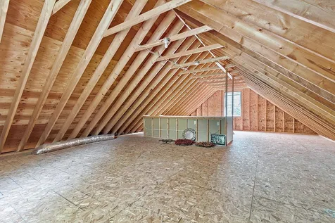 16 Sequoia Lane Plaistow NH 03865