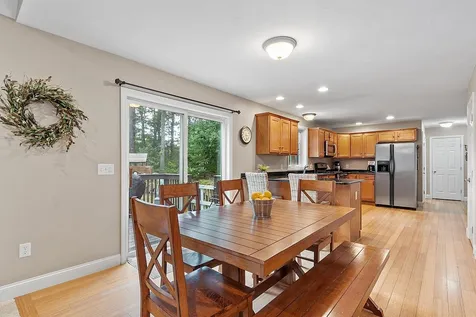 16 Sequoia Lane Plaistow NH 03865