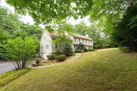 12 Carriage Lane Bedford NH 03110