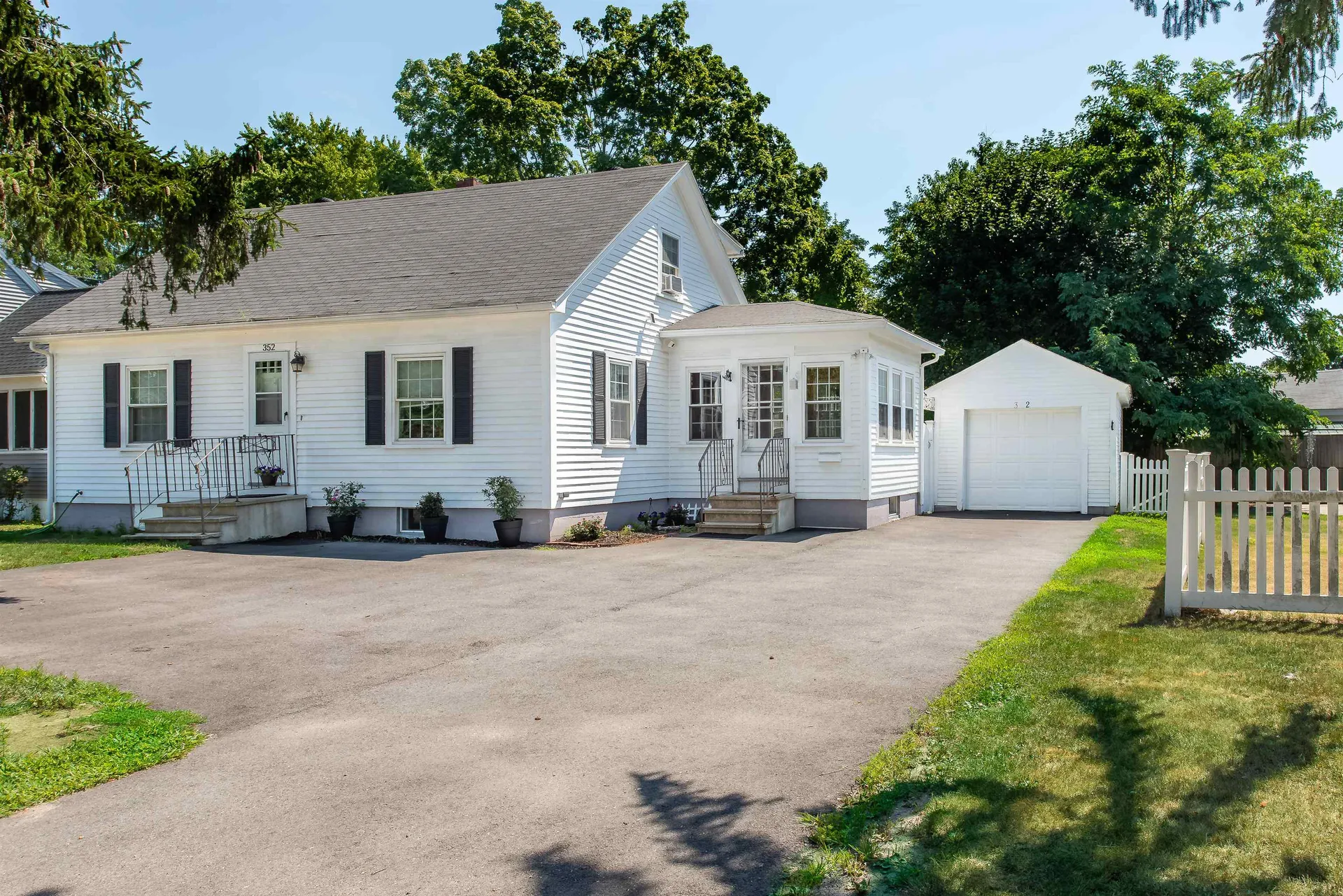 352 High Street Somersworth NH 03878