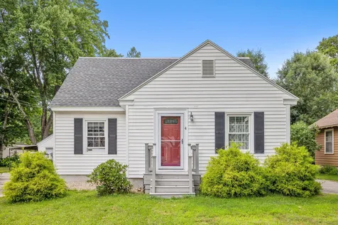 4 Roosevelt Avenue Concord NH 03301