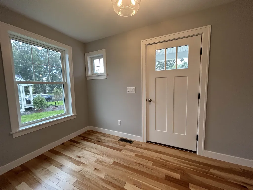 16 Rose Fountain Lane Hampton NH 03842