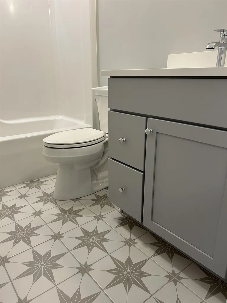 16 Rose Fountain Lane Hampton NH 03842