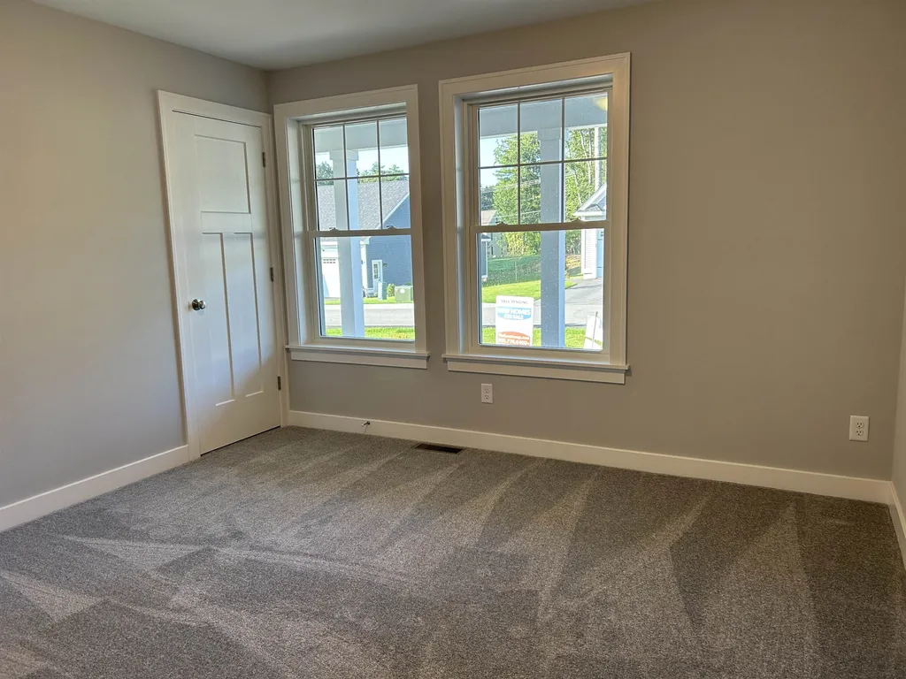 16 Rose Fountain Lane Hampton NH 03842