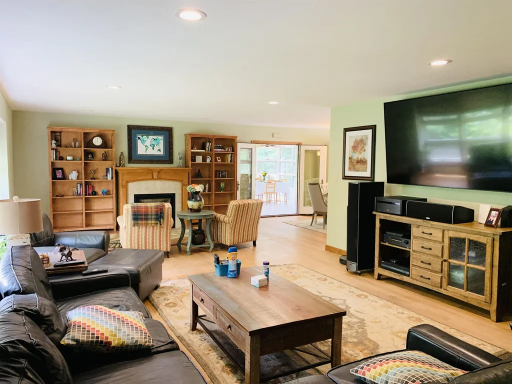 13 Sunset Drive Rochester NH 03867