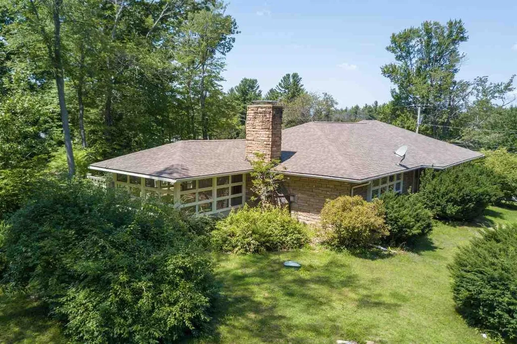 13 Sunset Drive Rochester NH 03867