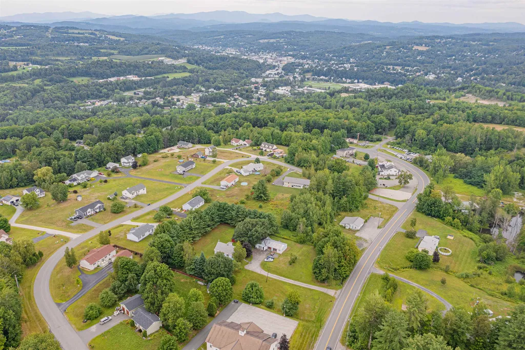 273 Quarry Hill Road Barre Town VT 05641-9052