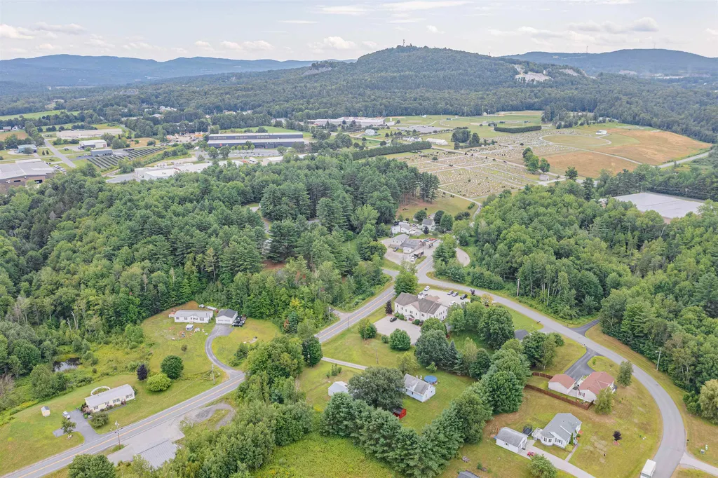 273 Quarry Hill Road Barre Town VT 05641-9052
