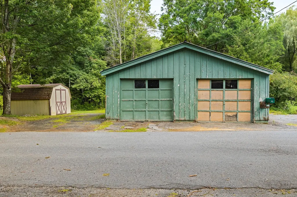 43 Lake Street Enfield NH 03748
