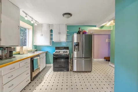 43 Lake Street Enfield NH 03748