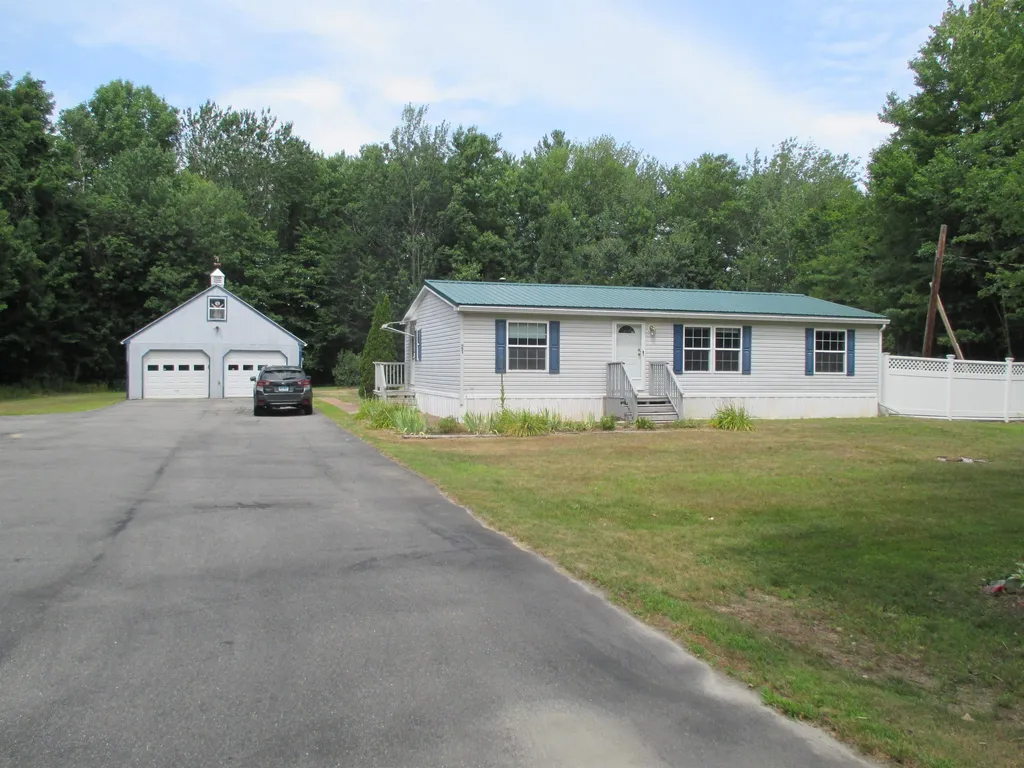 21 NE Pond Road Milton NH 03851
