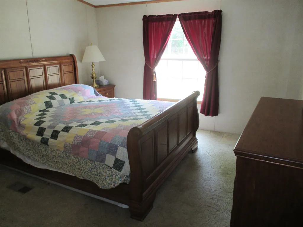 21 NE Pond Road Milton NH 03851