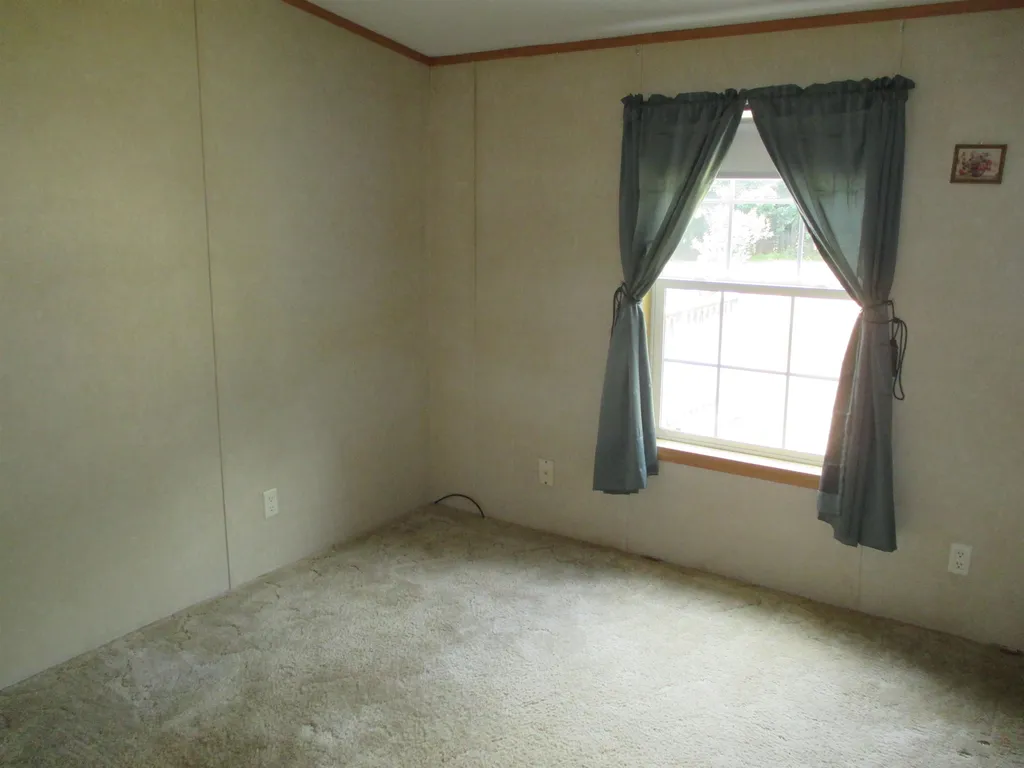 21 NE Pond Road Milton NH 03851