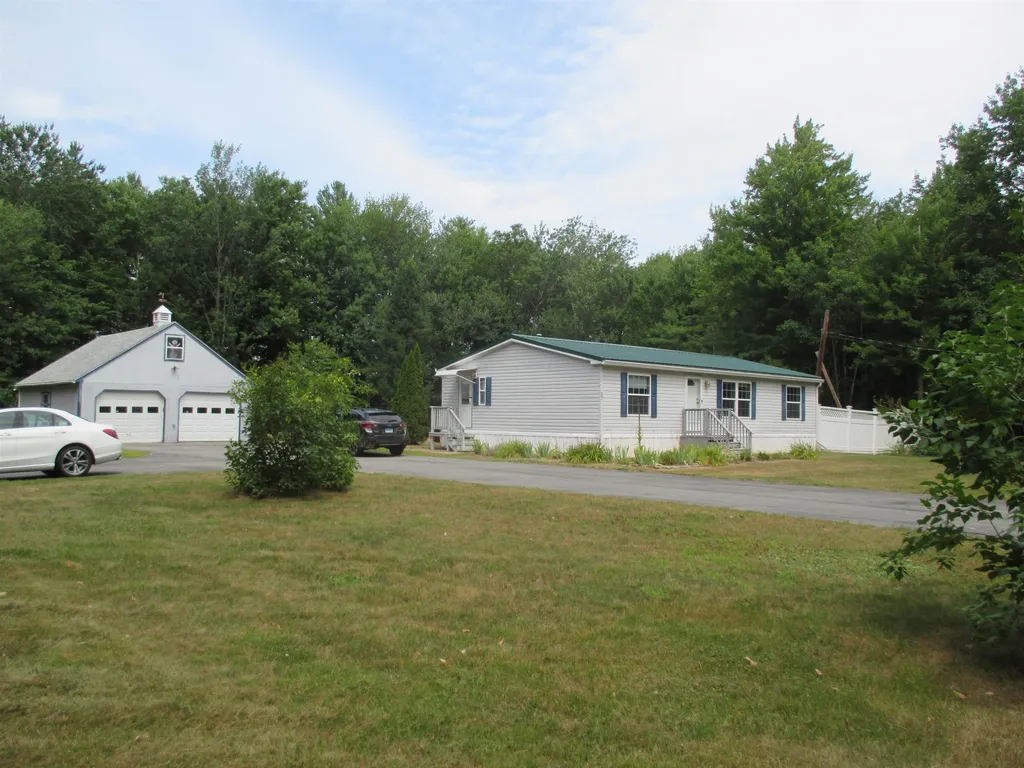 21 NE Pond Road Milton NH 03851