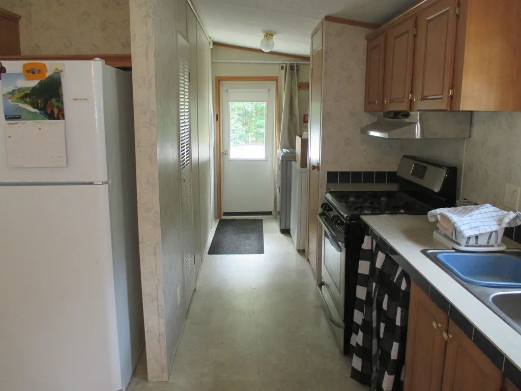 21 NE Pond Road Milton NH 03851