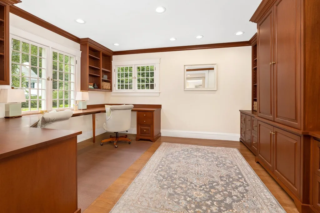 9 Downing Road Hanover NH 03755