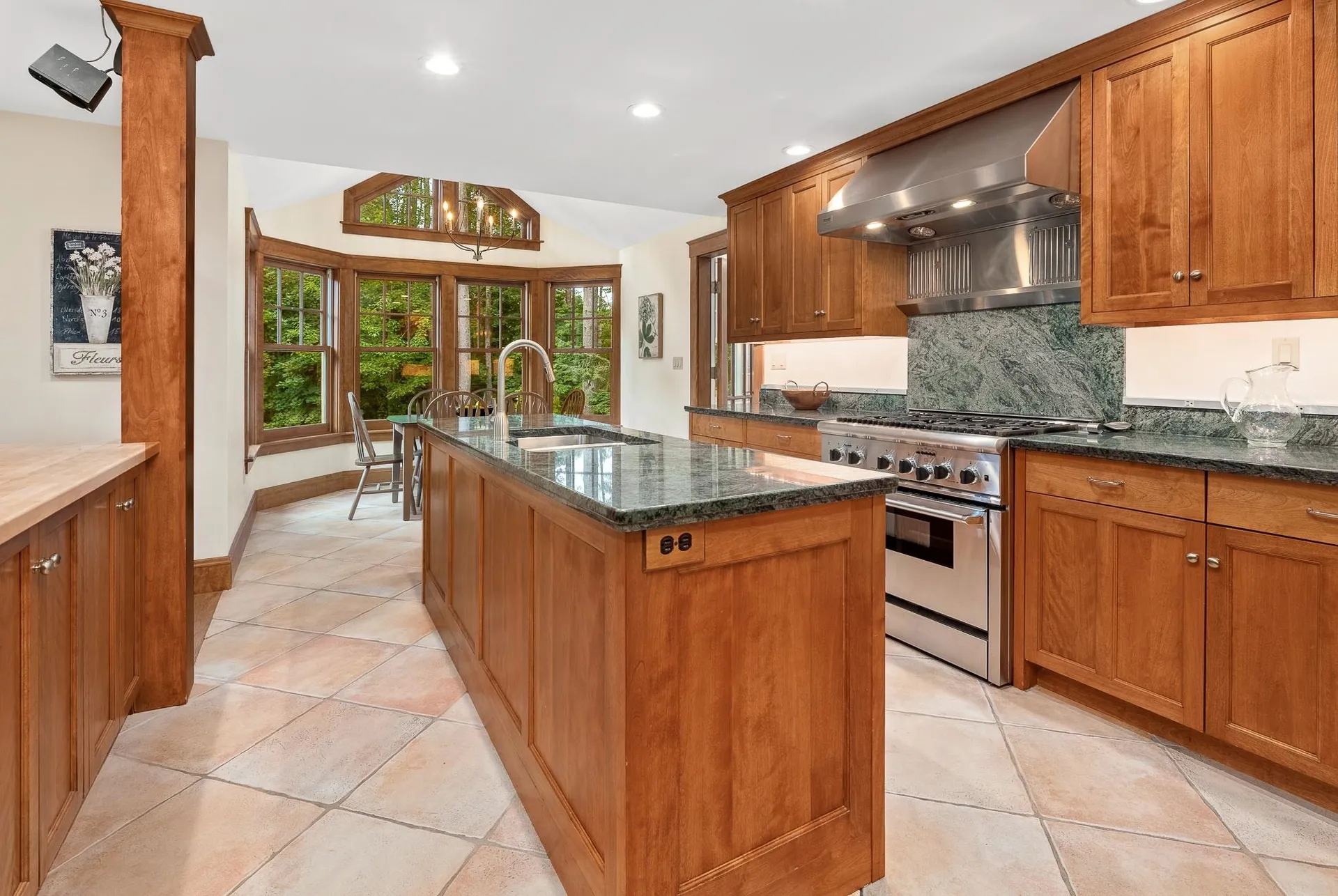 9 Downing Road Hanover NH 03755