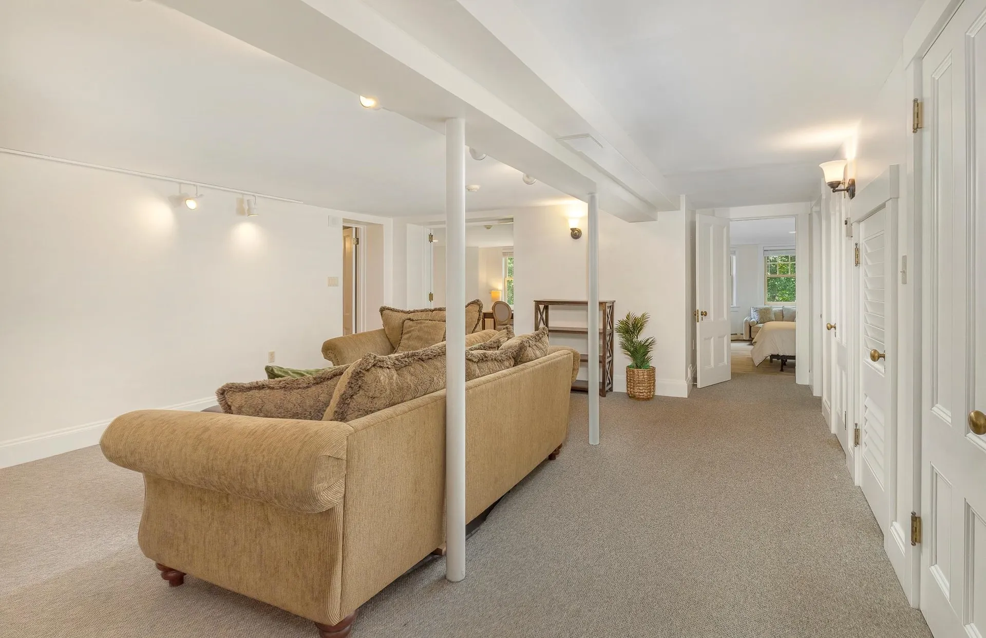 9 Downing Road Hanover NH 03755