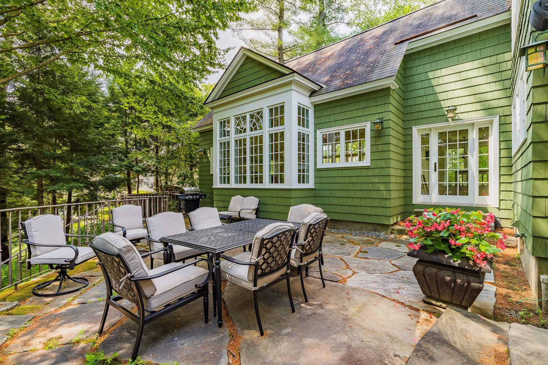 9 Downing Road Hanover NH 03755