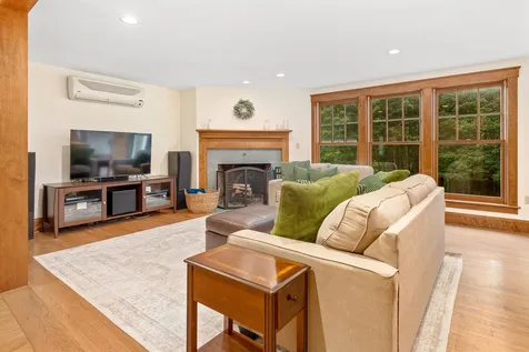 9 Downing Road Hanover NH 03755