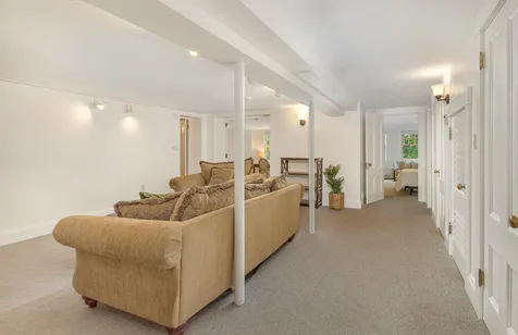 9 Downing Road Hanover NH 03755