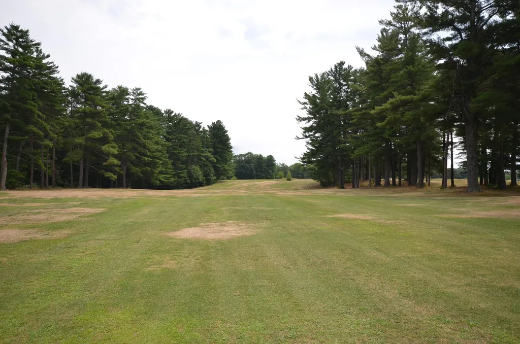 140 Country Club Road Gilford NH 03249