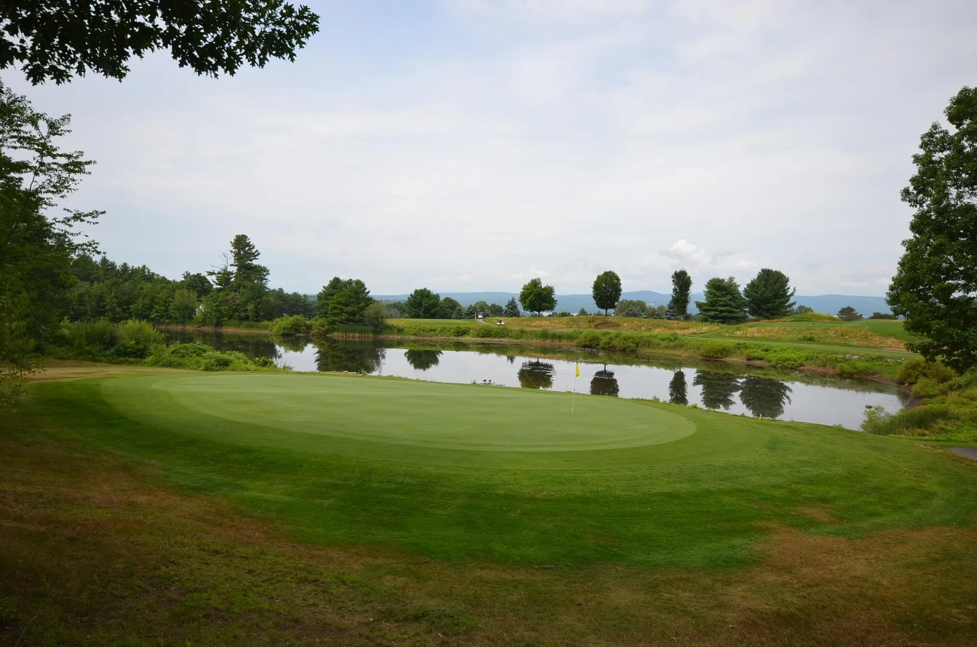 140 Country Club Road Gilford NH 03249
