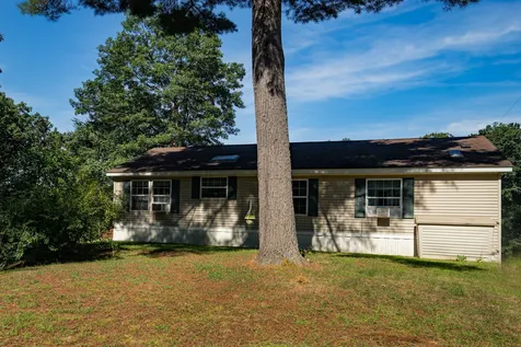 9 Hillcrest Street Hinsdale NH 03451