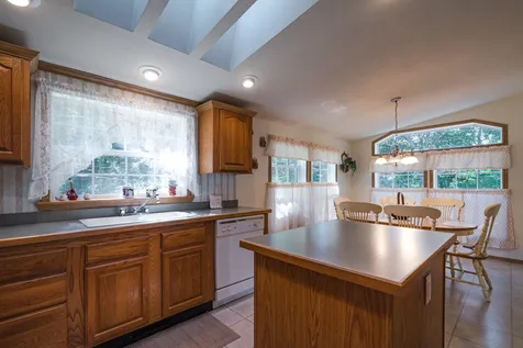 9 Hillcrest Street Hinsdale NH 03451