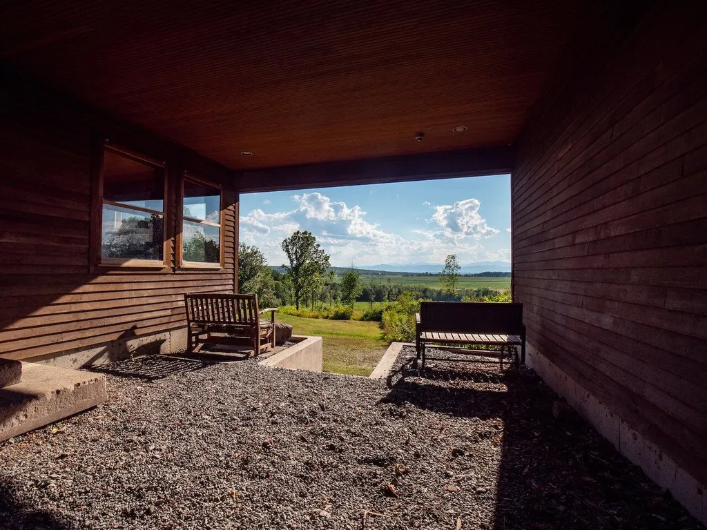 404 Pea Ridge Road Ferrisburgh VT 05456