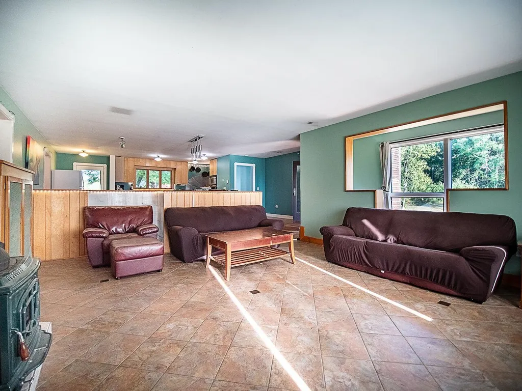 404 Pea Ridge Road Ferrisburgh VT 05456
