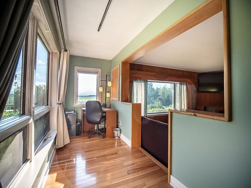 404 Pea Ridge Road Ferrisburgh VT 05456