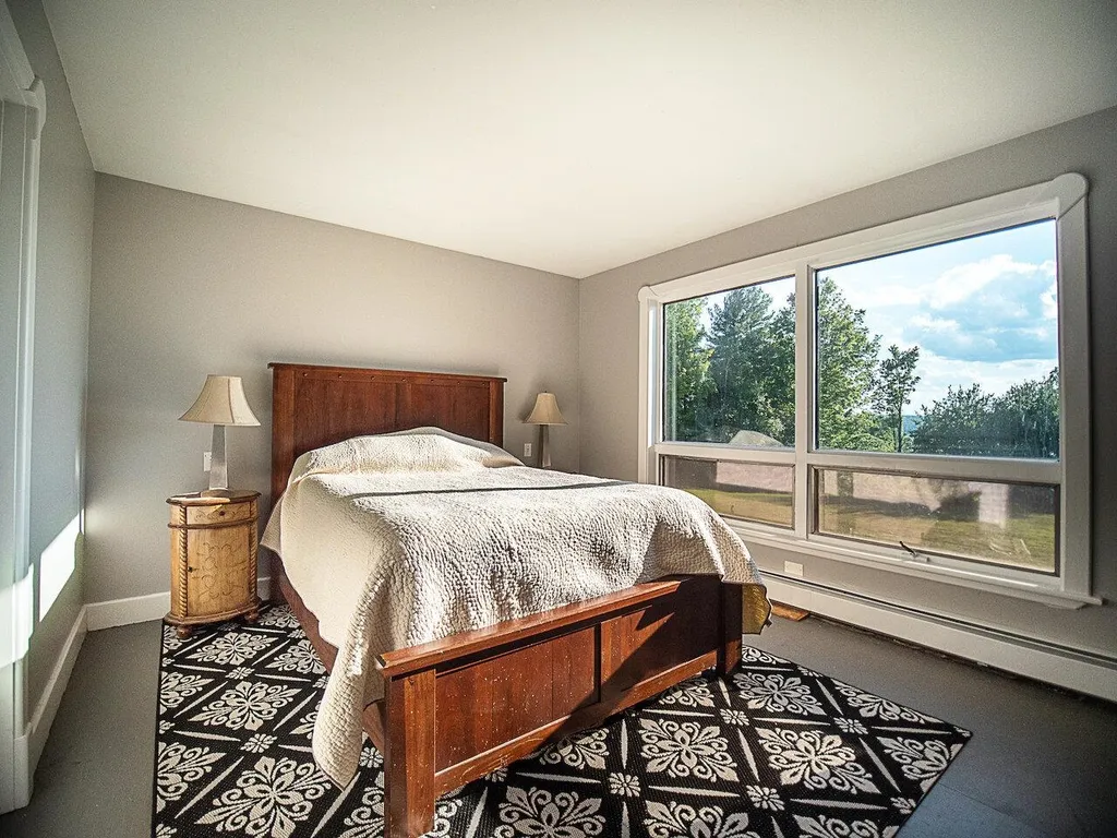 404 Pea Ridge Road Ferrisburgh VT 05456