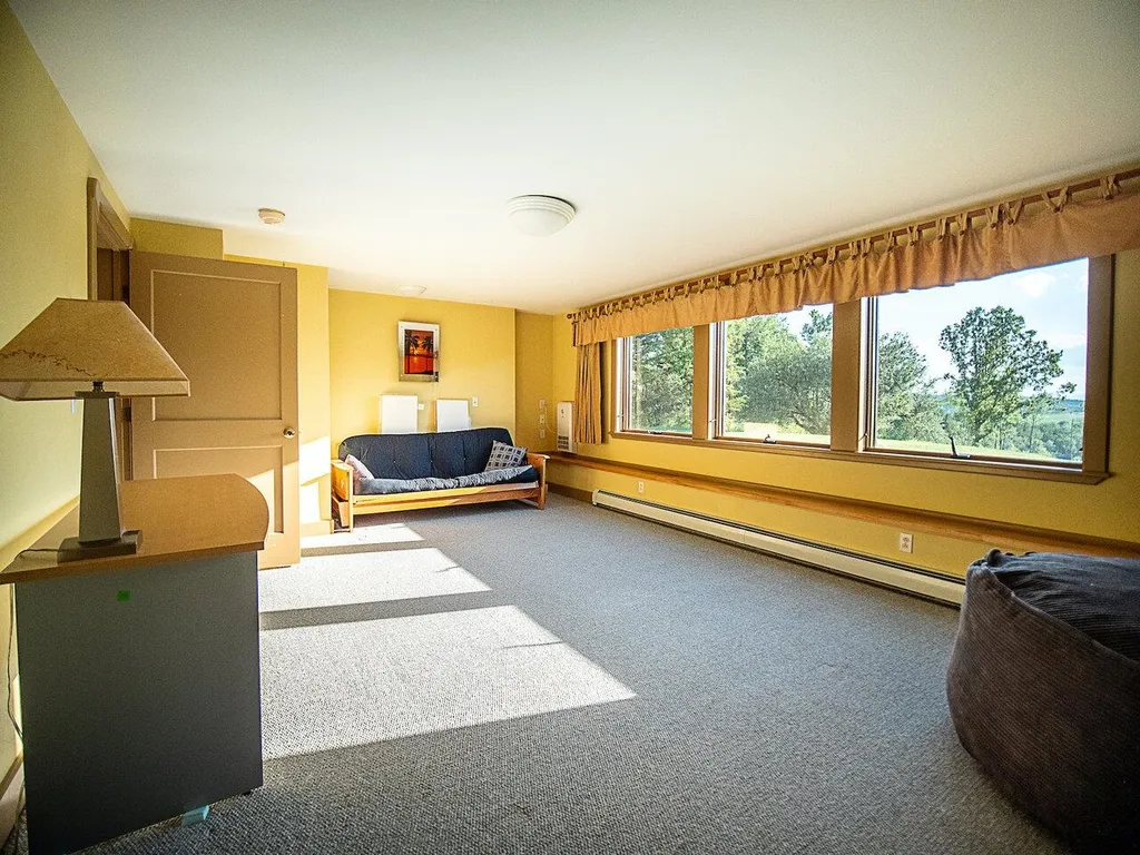 404 Pea Ridge Road Ferrisburgh VT 05456