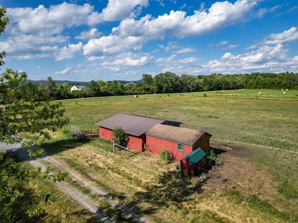 404 Pea Ridge Road Ferrisburgh VT 05456