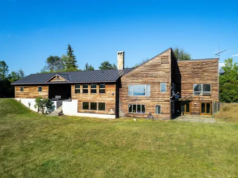 404 Pea Ridge Road Ferrisburgh VT 05456