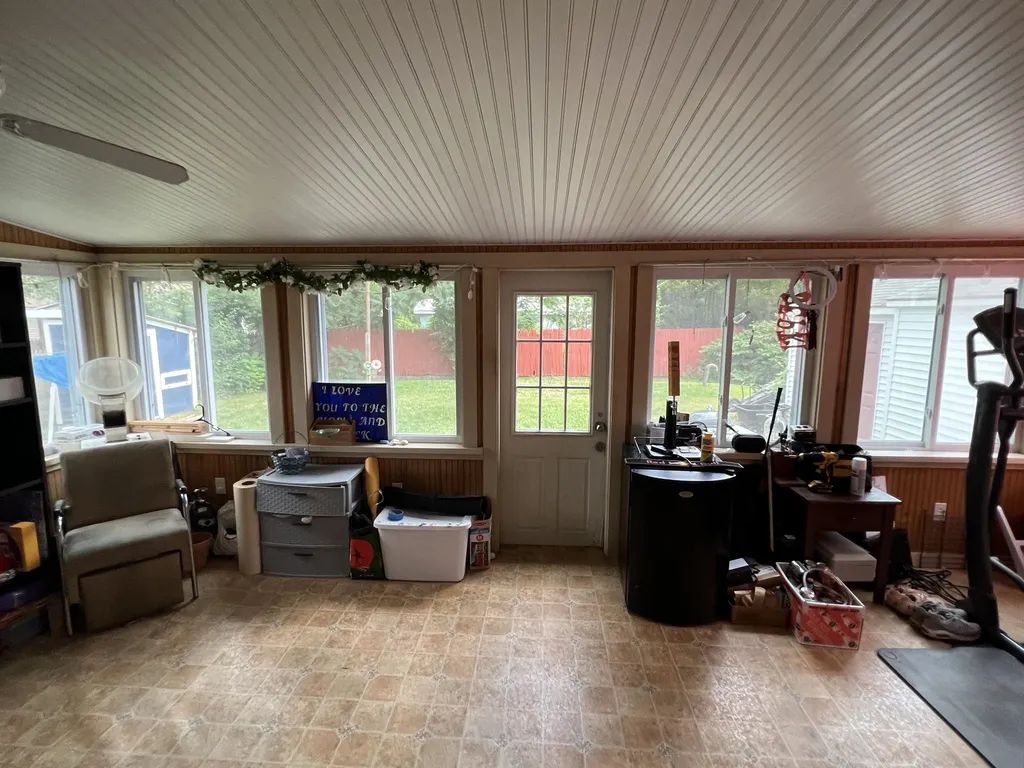 10 Pawtucket Avenue Claremont NH 03743