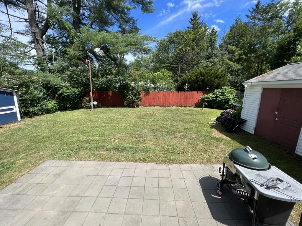 10 Pawtucket Avenue Claremont NH 03743