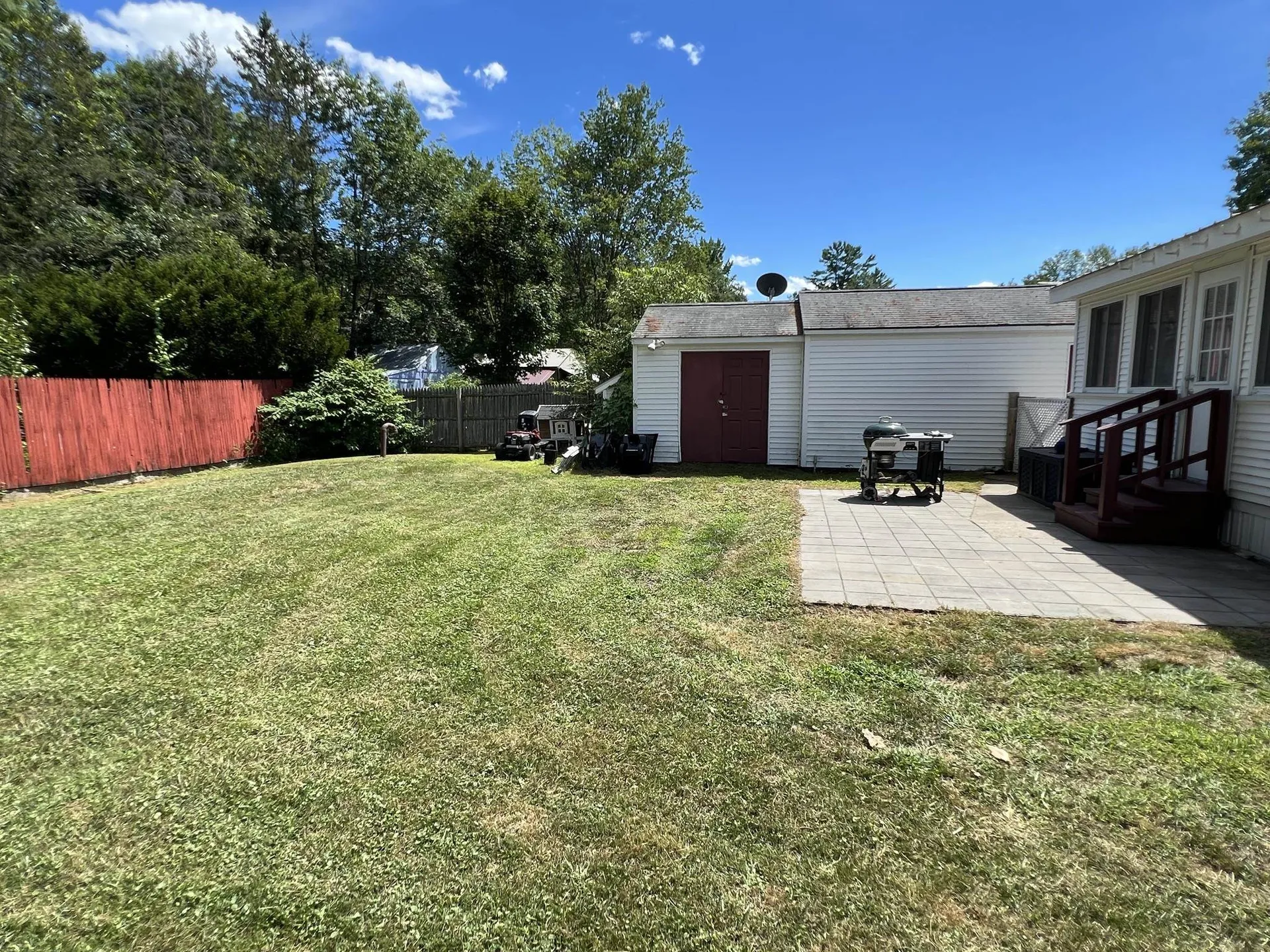 10 Pawtucket Avenue Claremont NH 03743