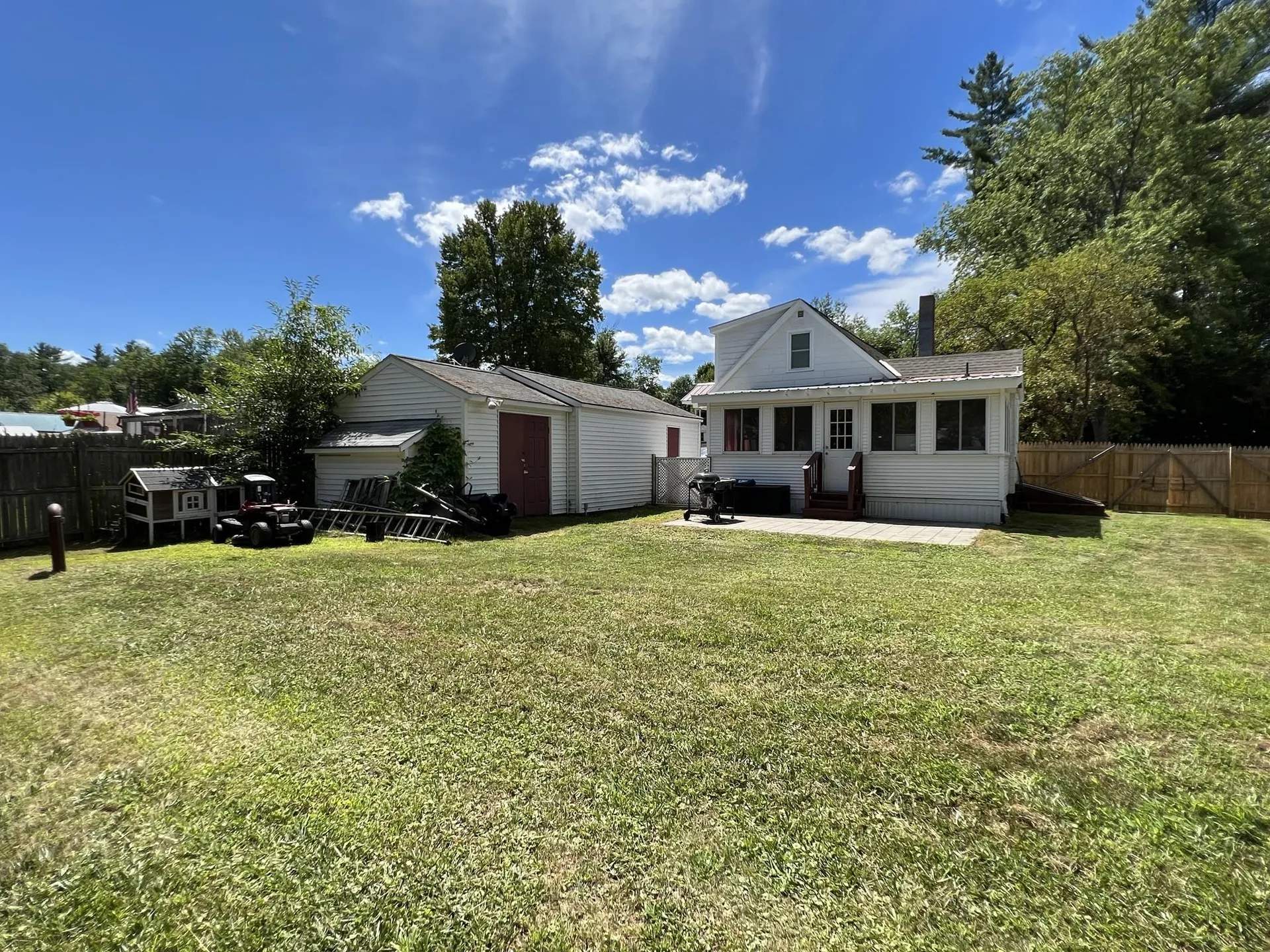 10 Pawtucket Avenue Claremont NH 03743