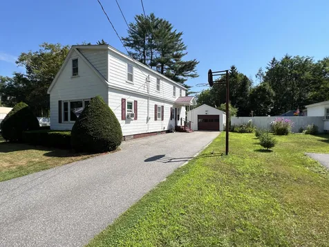 10 Pawtucket Avenue Claremont NH 03743