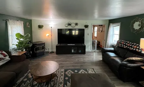 10 Pawtucket Avenue Claremont NH 03743