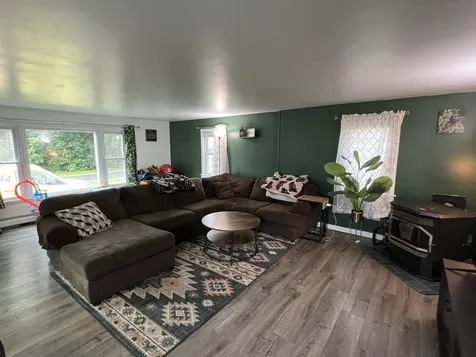 10 Pawtucket Avenue Claremont NH 03743