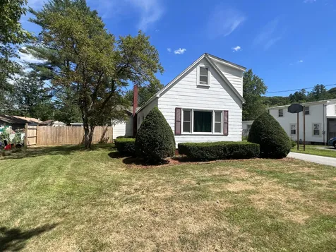 10 Pawtucket Avenue Claremont NH 03743