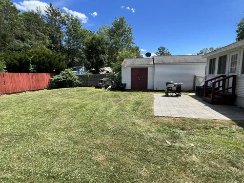 10 Pawtucket Avenue Claremont NH 03743