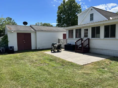 10 Pawtucket Avenue Claremont NH 03743