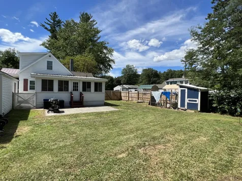 10 Pawtucket Avenue Claremont NH 03743