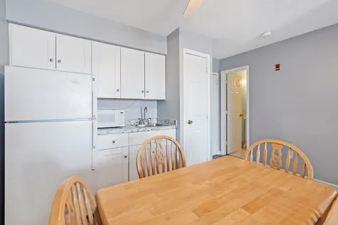 32 Ashworth Avenue Hampton NH 03842